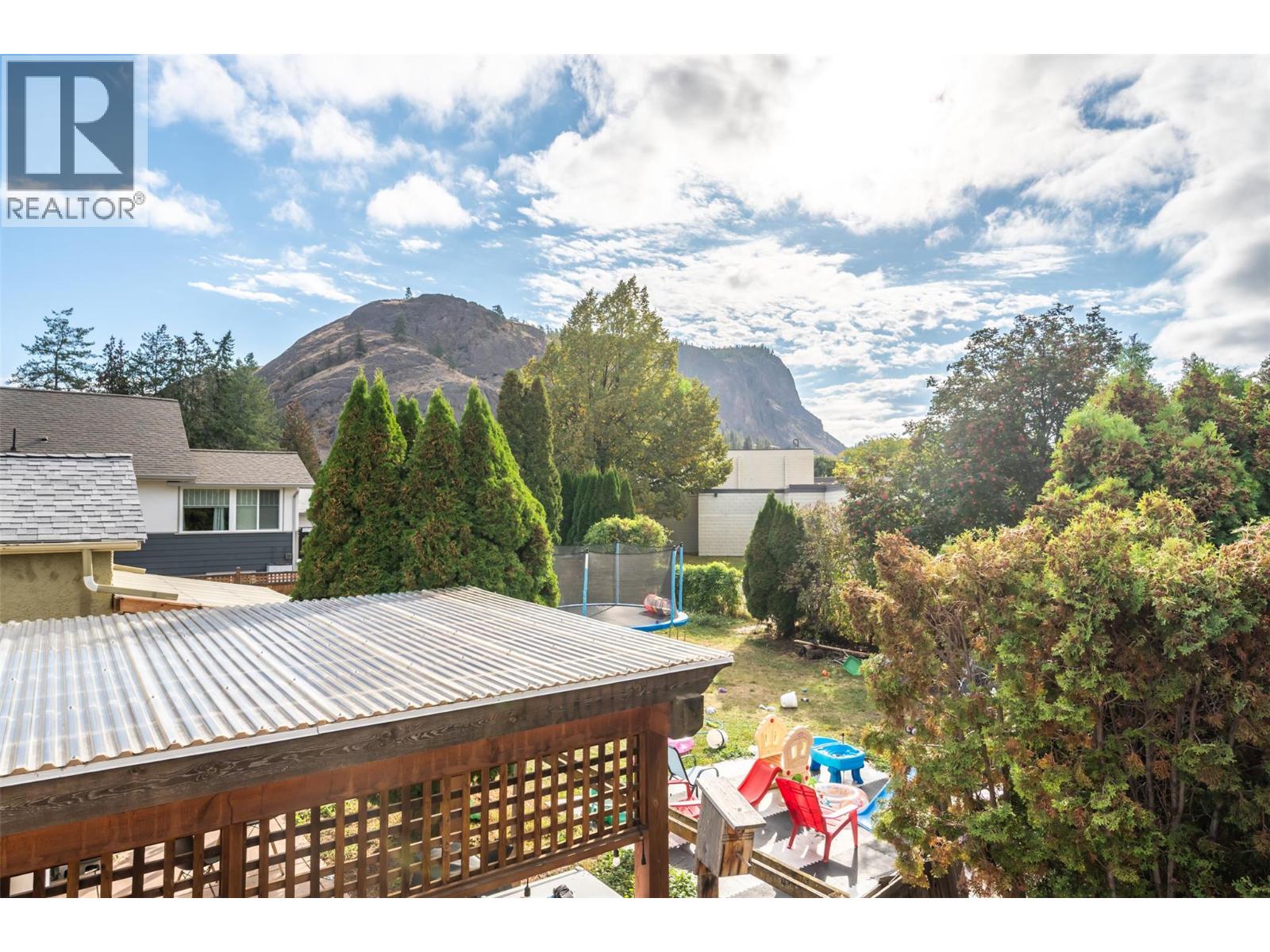  10703 Prairie Valley Road, Summerland