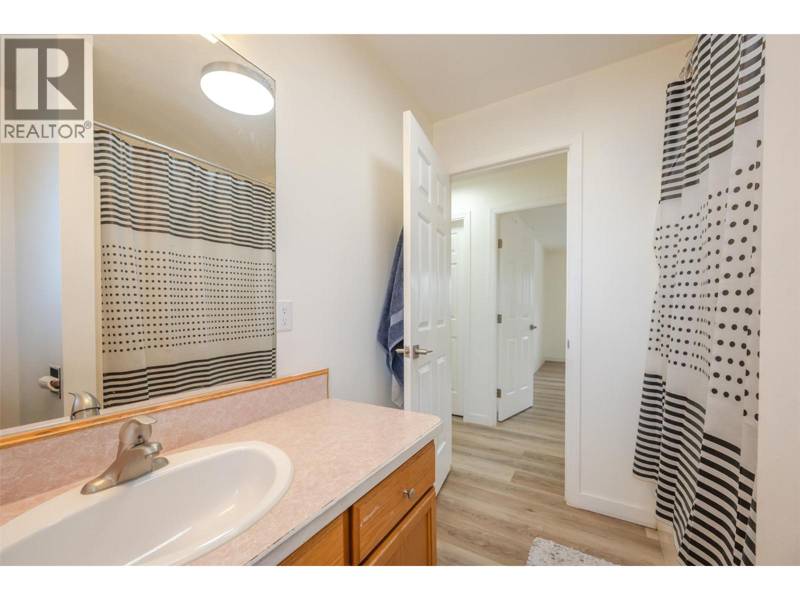  10703 Prairie Valley Road, Summerland