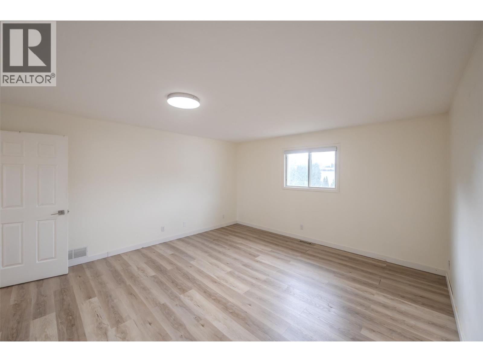  10703 Prairie Valley Road, Summerland