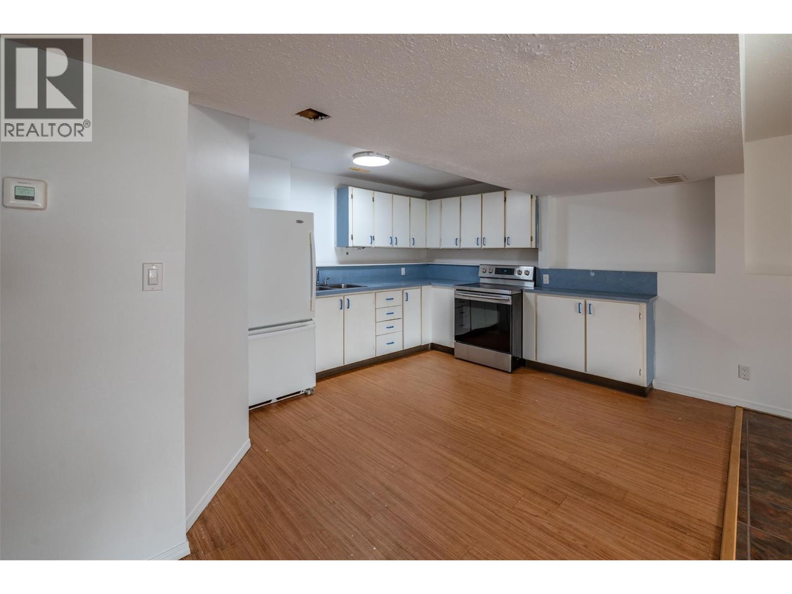  10703 Prairie Valley Road, Summerland