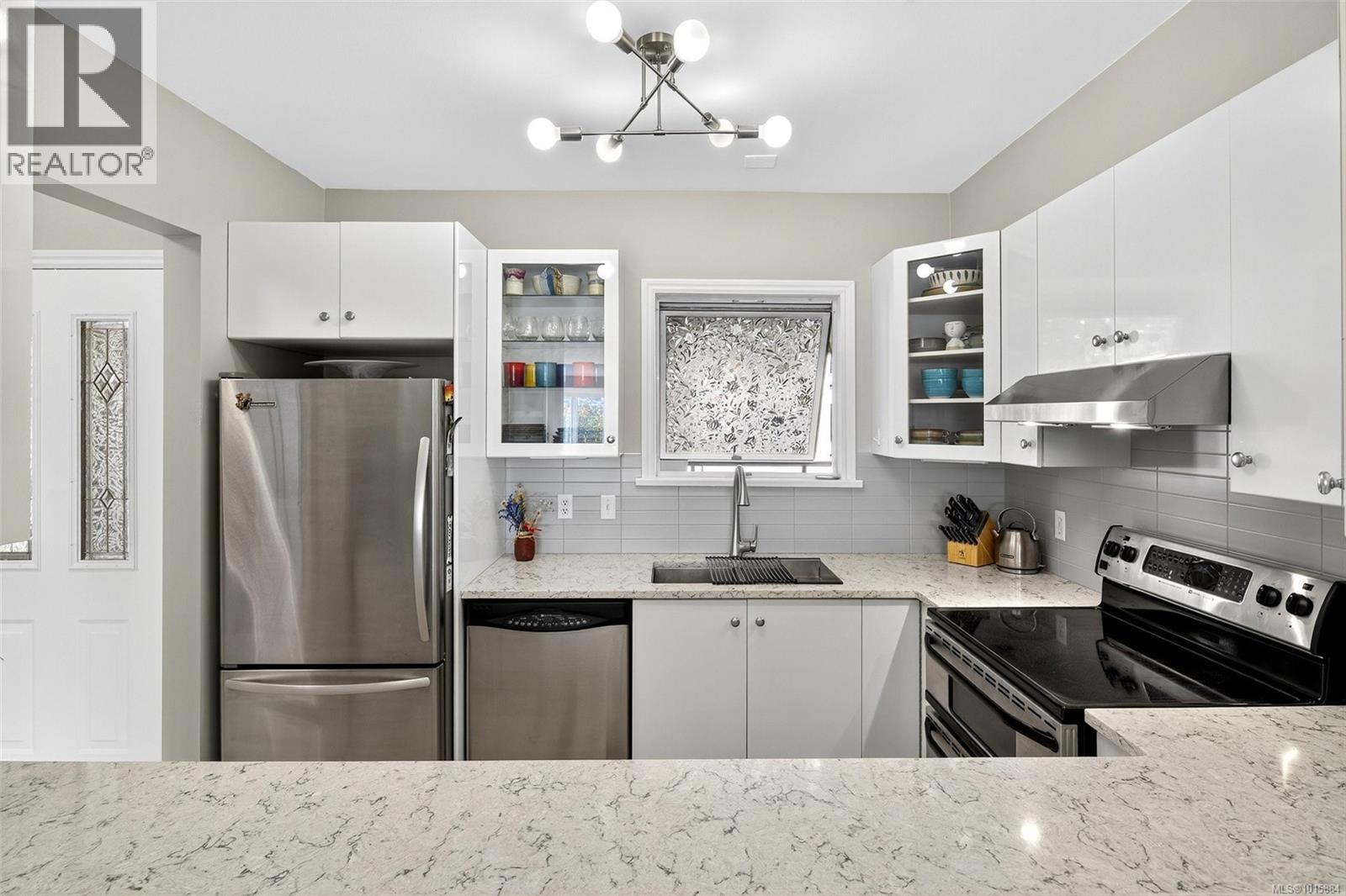 303 50 Songhees Road, Victoria
