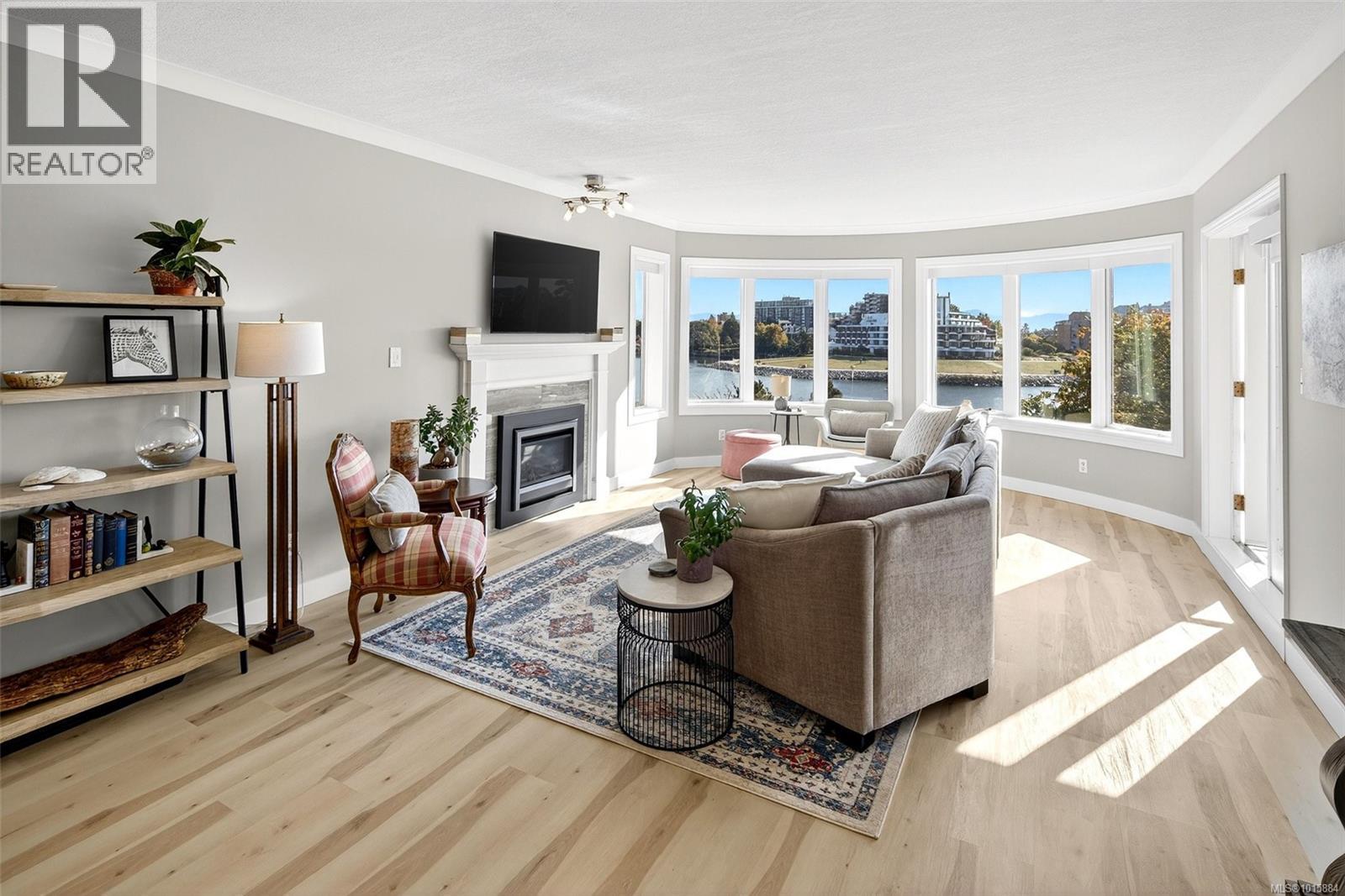 303 50 Songhees Road, Victoria