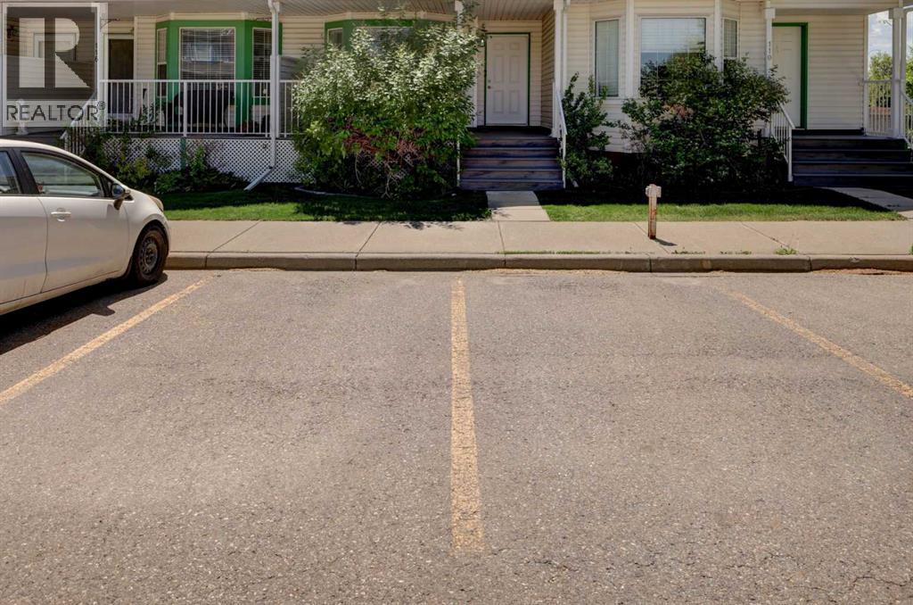 Single Family House for Sale in  Martin Crossing Court NE Martindale Calgary 