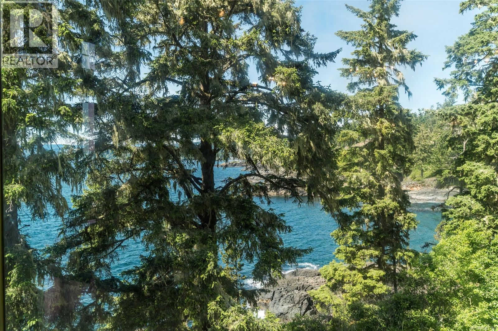  1050 Roxview Court, Sooke