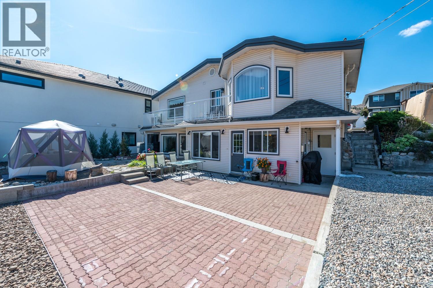 6764 LAKESIDE Drive, Oliver