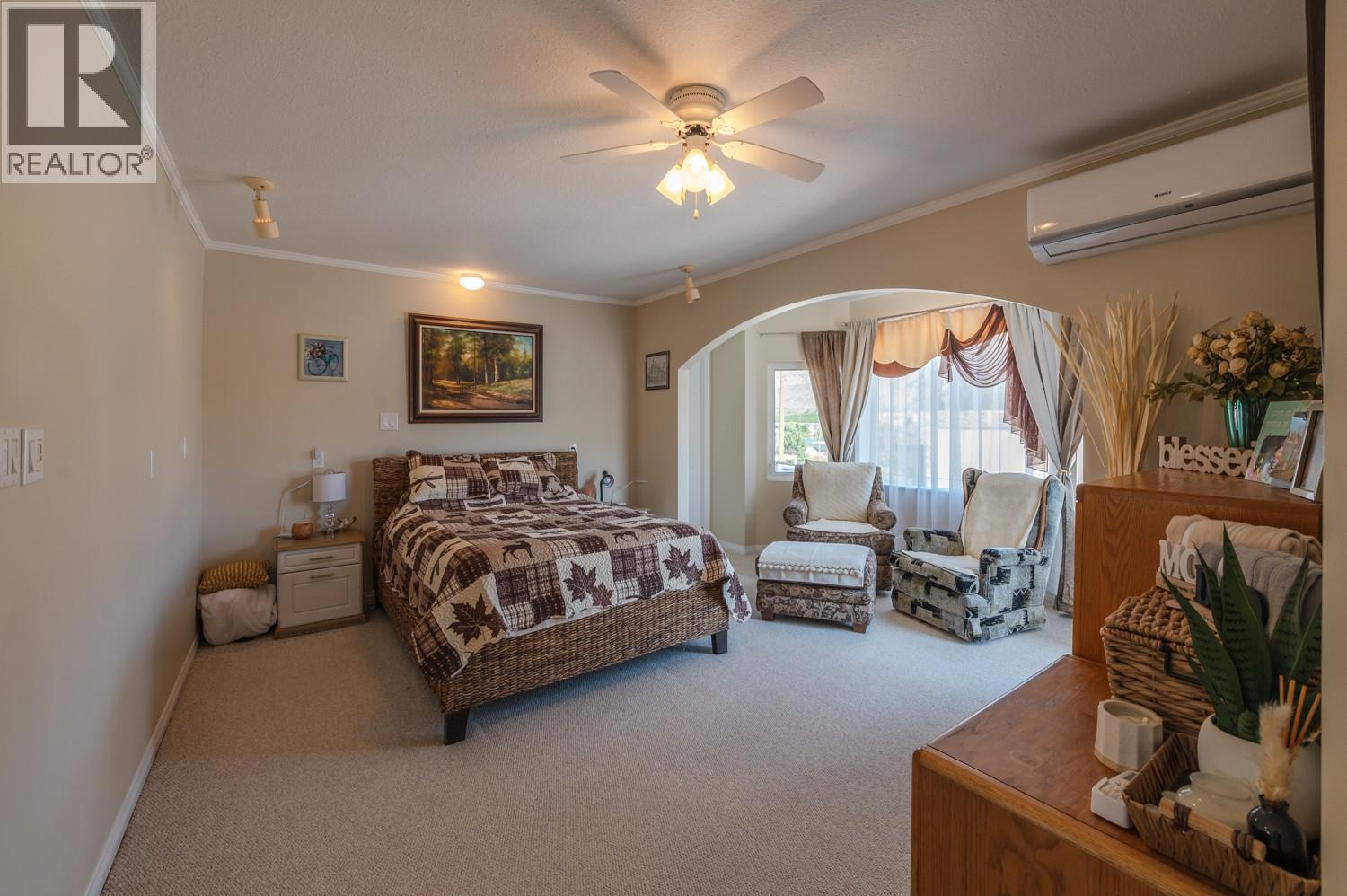  6764 LAKESIDE Drive, Oliver