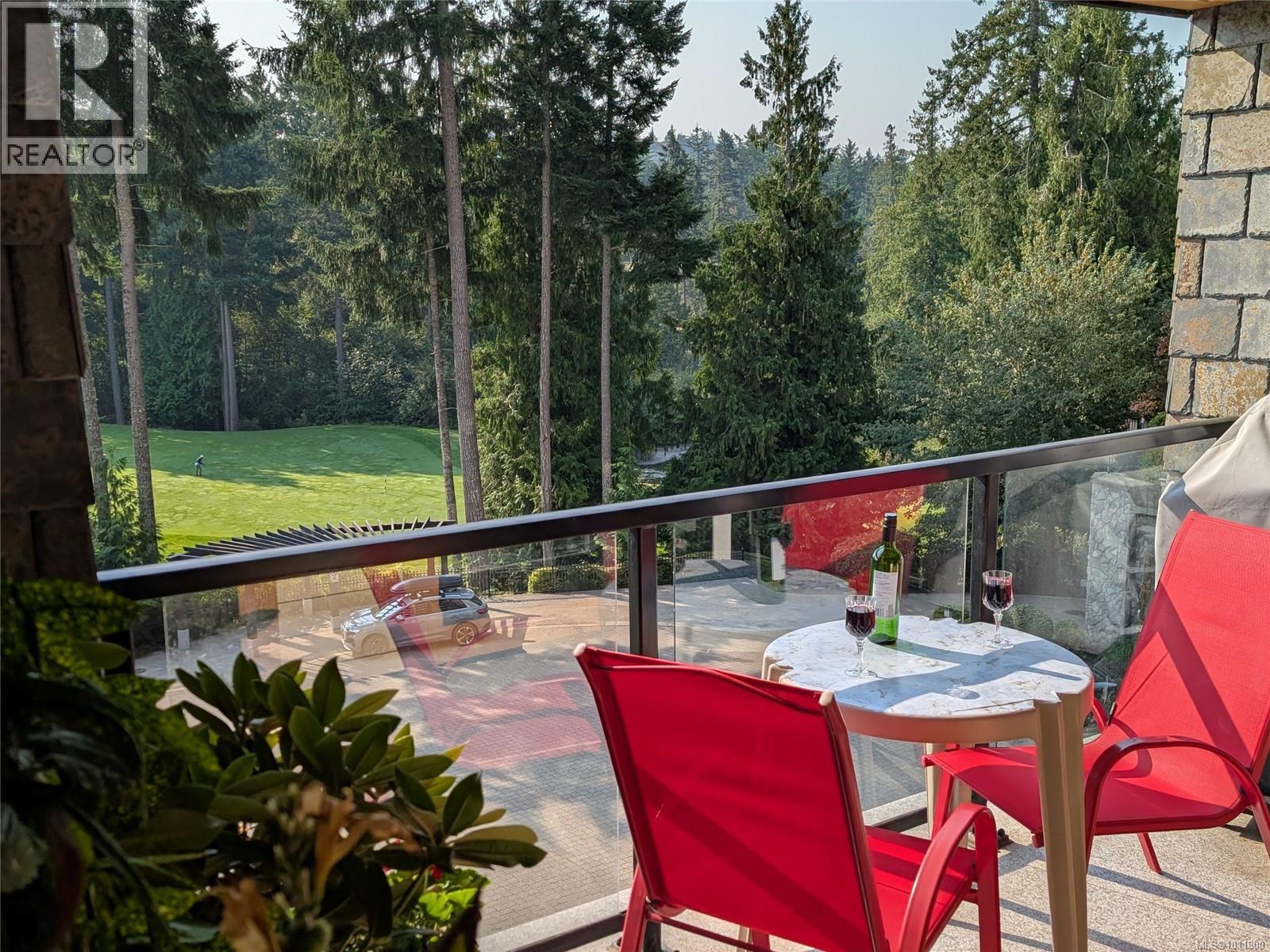 310 1400 Lynburne Place, Langford