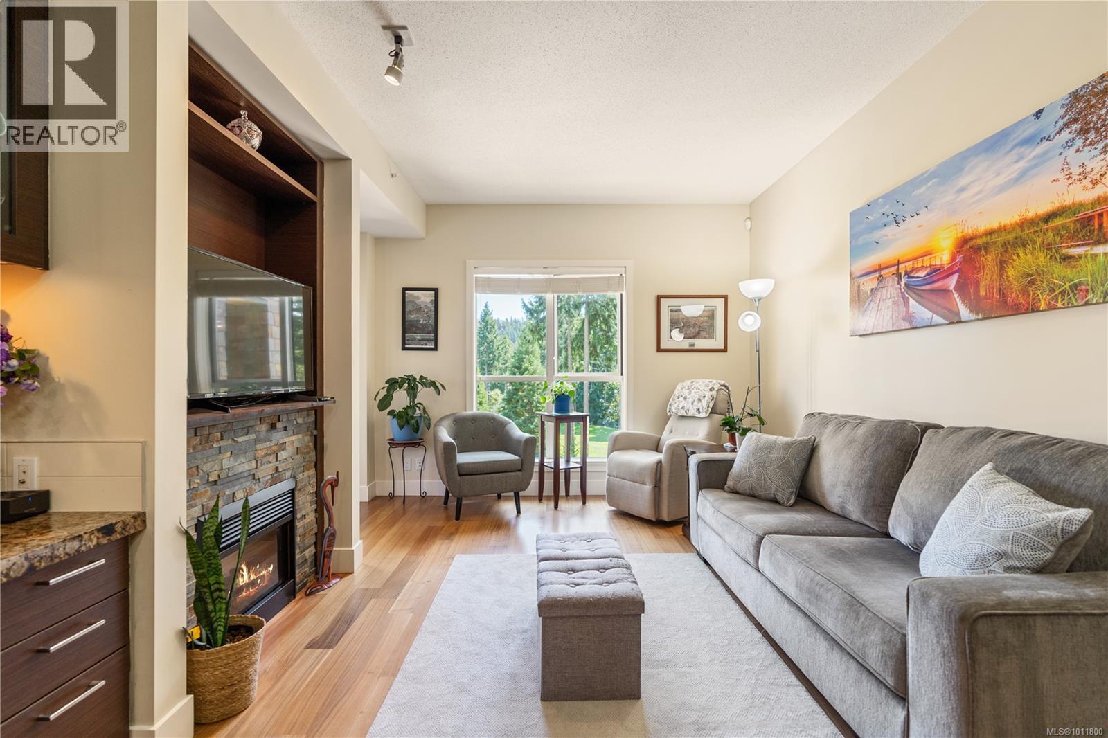 310 1400 Lynburne Place, Langford