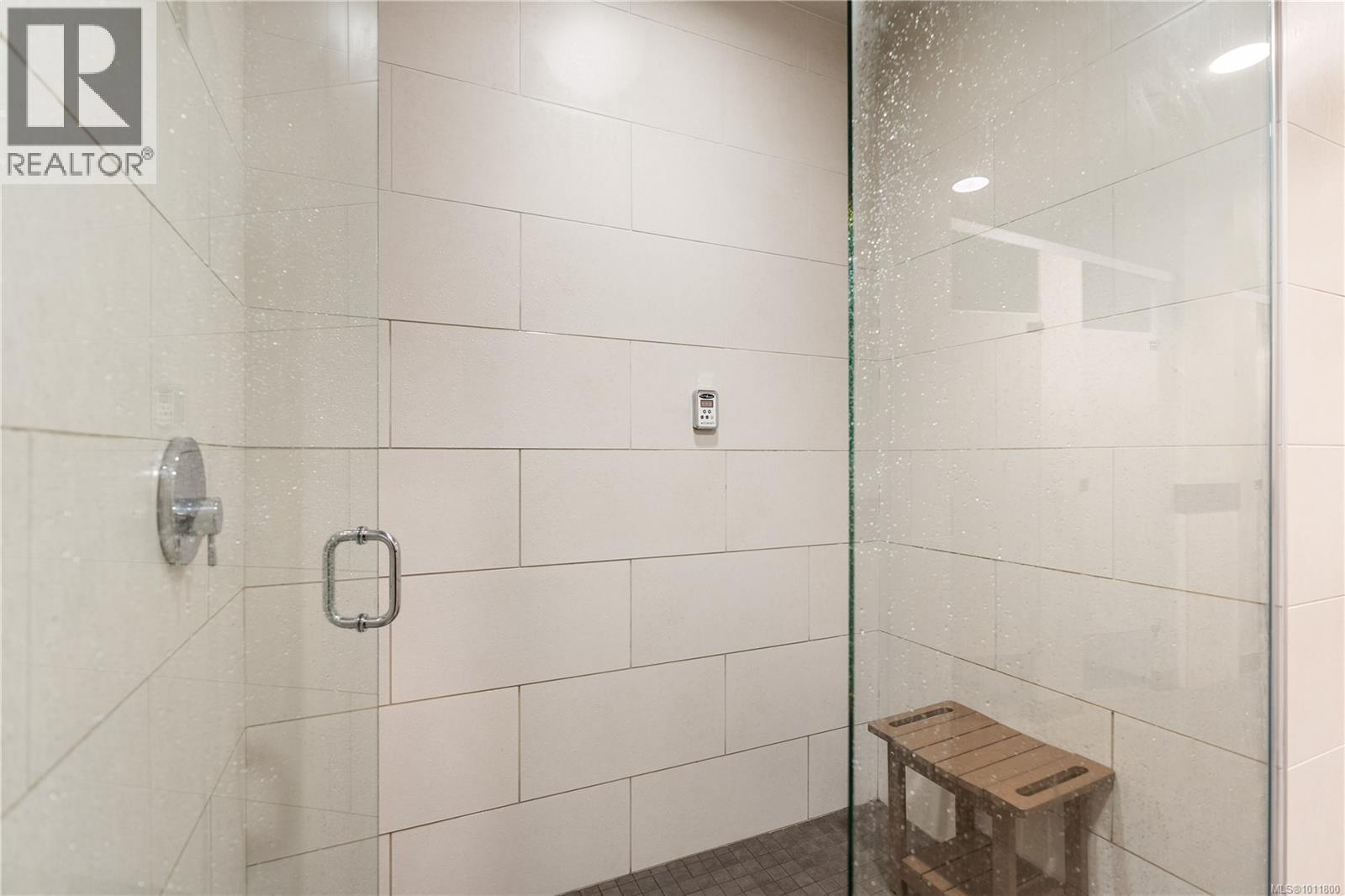 310 1400 Lynburne Place, Langford