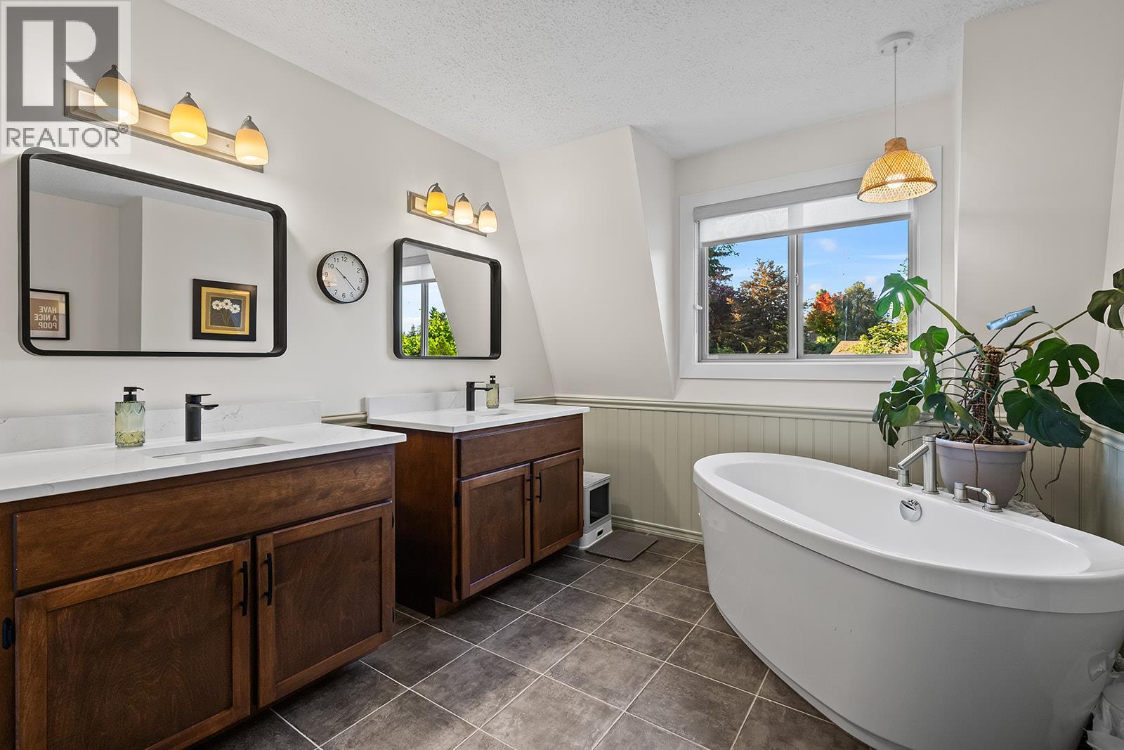 1523 Mission Ridge Drive, Kelowna