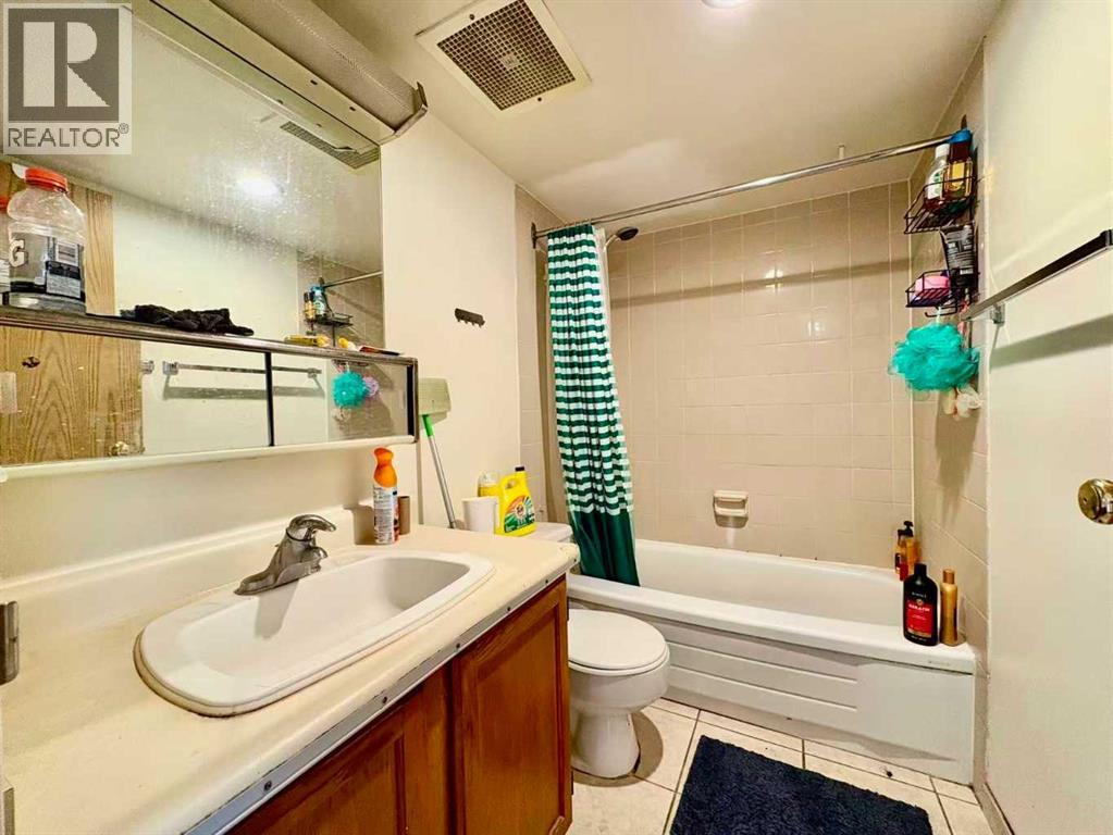 Single Family House for Sale in    Avenue SW Beltline Calgary 