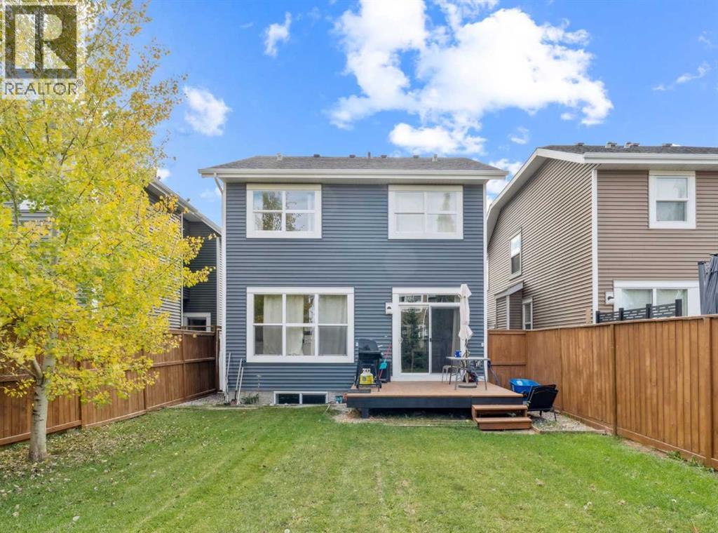271 River Heights Crescent, Cochrane