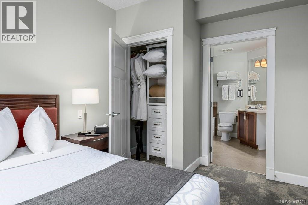 #211A 1730 RIVERSIDE LANE - 22