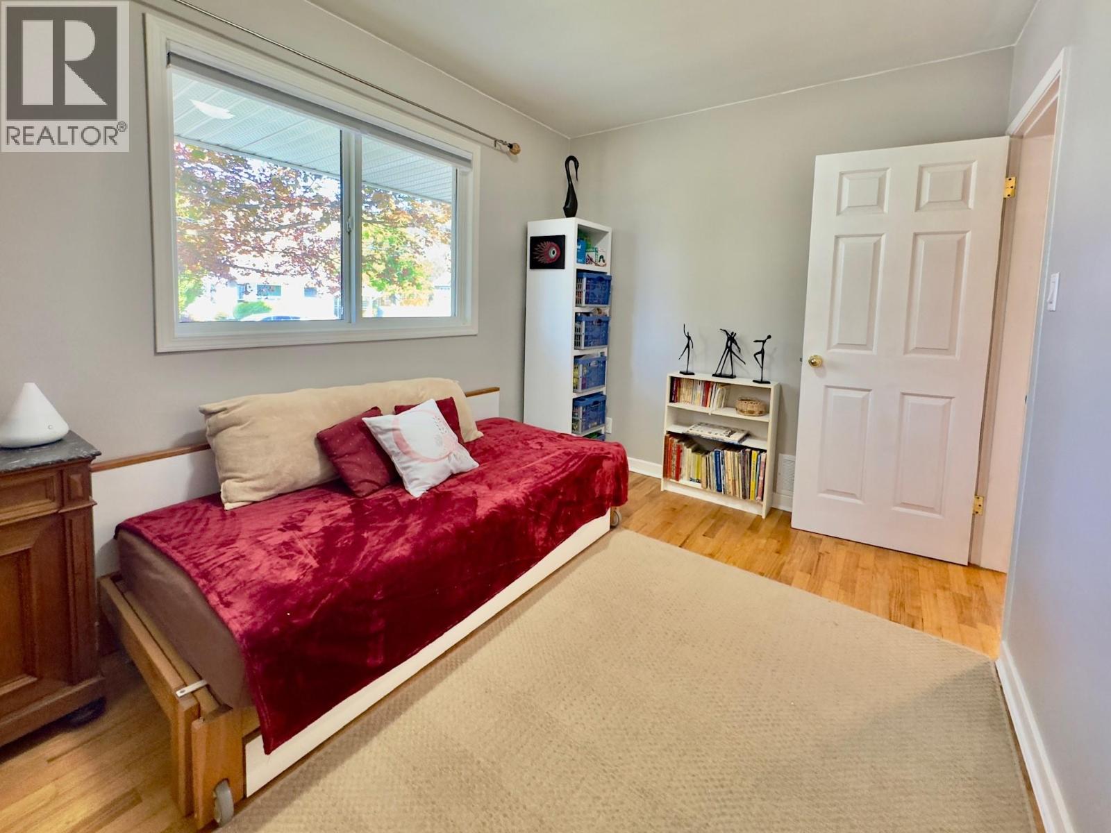  1556 Duncan Avenue East, Penticton