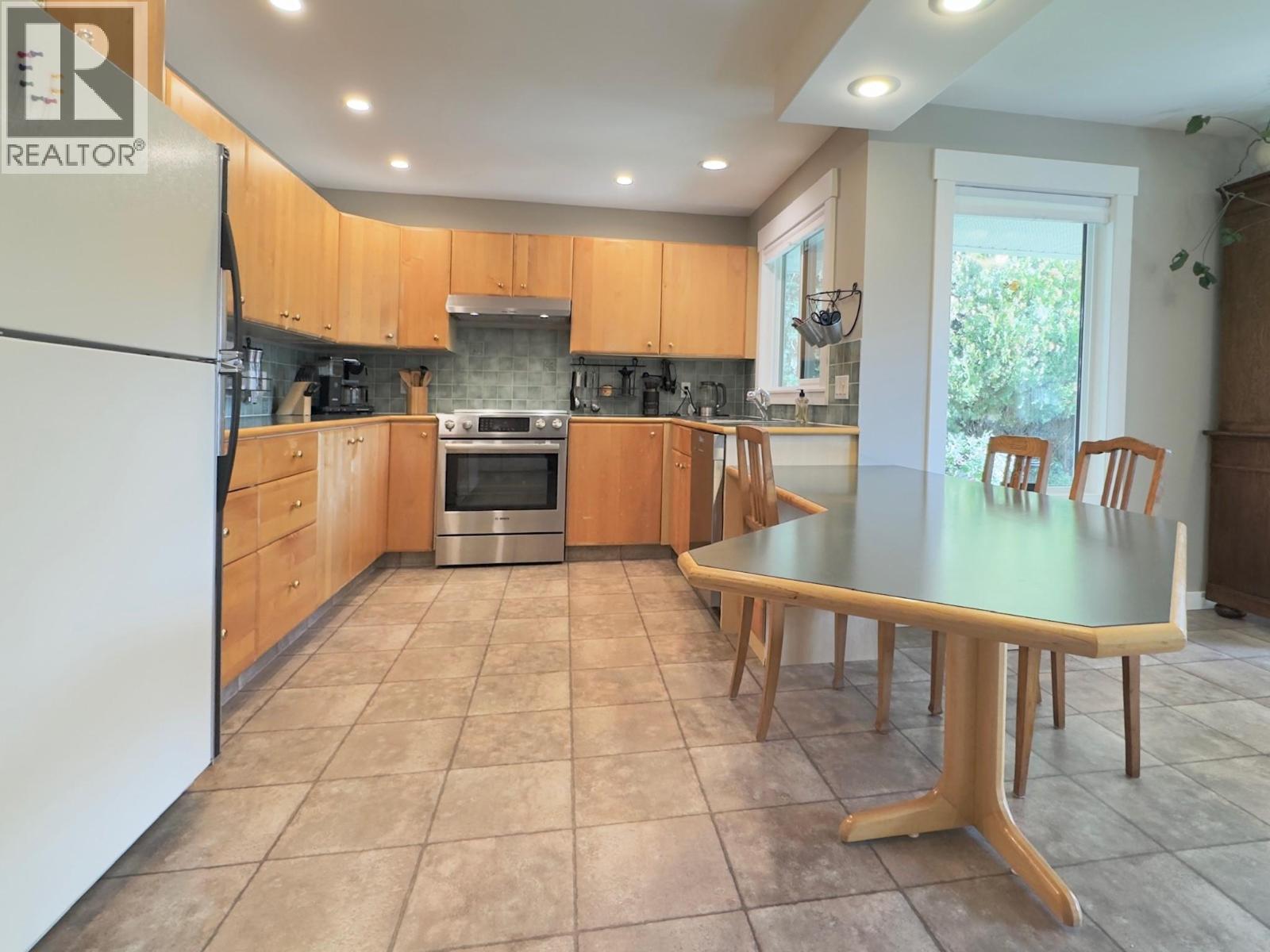  1556 Duncan Avenue East, Penticton