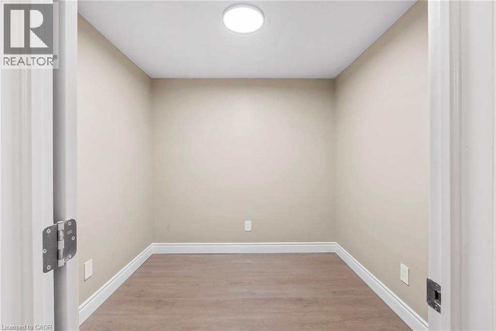 86 FORBES Crescent - 34