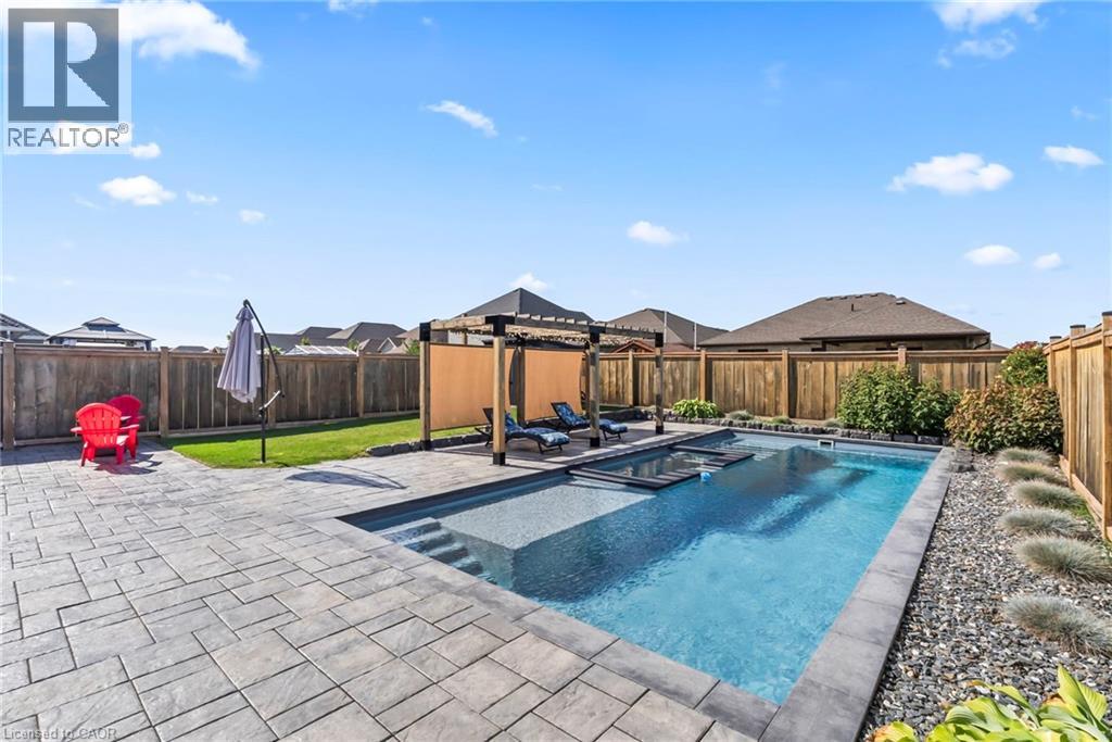 86 FORBES Crescent - 40