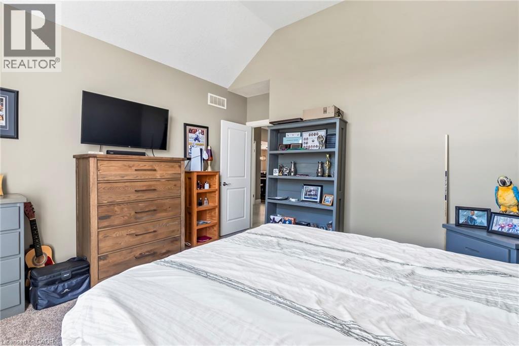 86 FORBES Crescent - 9