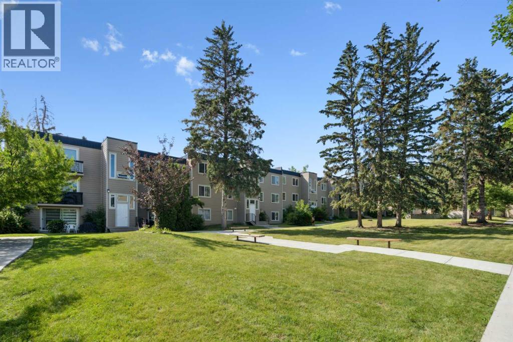 Single Family House for Sale in   Heritage Drive SE Acadia Calgary 