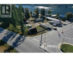 450 Balfour Ferry Road, Balfour, BC V0G1C0 Photo 8