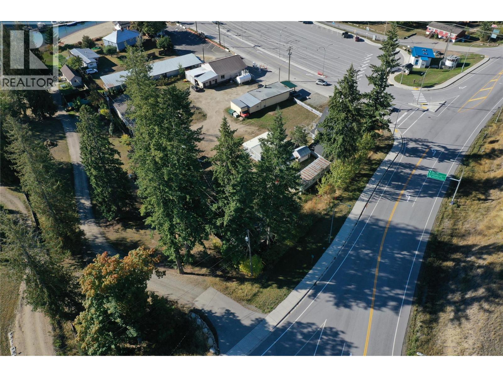 450 Balfour Ferry Road — photo 10