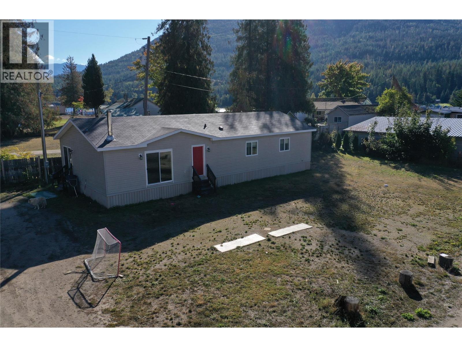 450 Balfour Ferry Road — photo 23