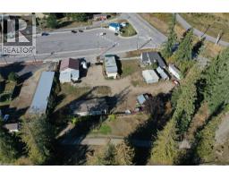 450 Balfour Ferry Road, Balfour, BC V0G1C0 Photo 12