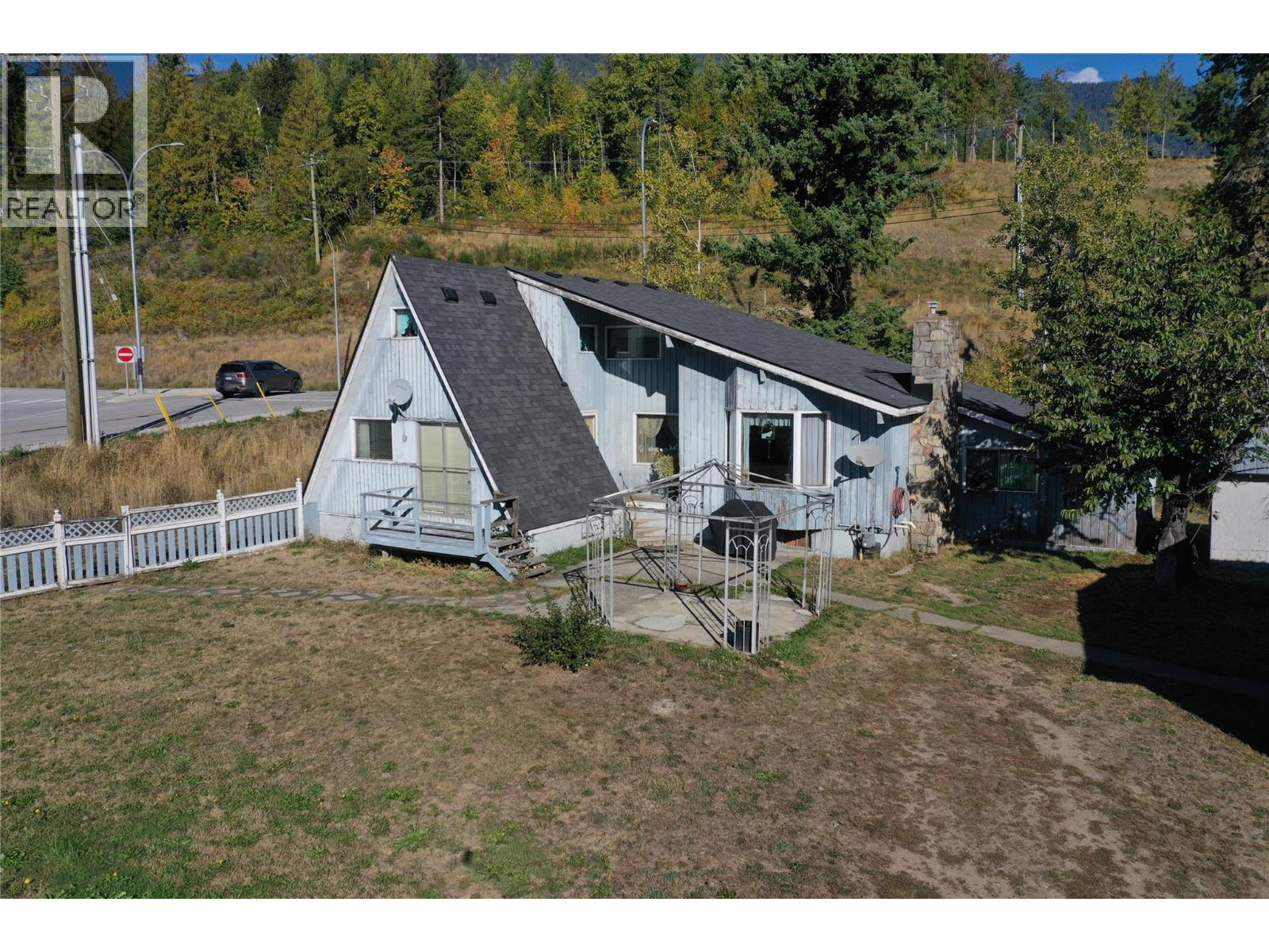 450 Balfour Ferry Road — photo 32