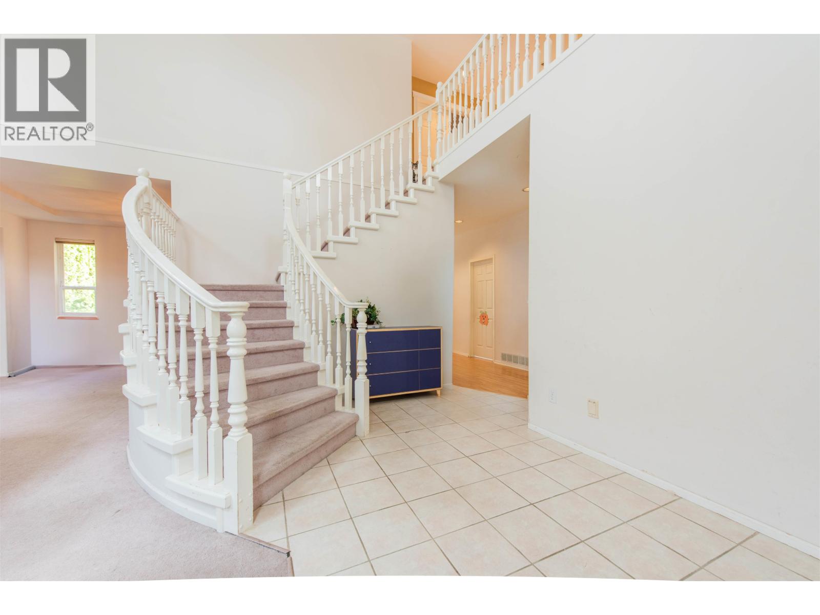 1645 PINETREE WAY, Coquitlam