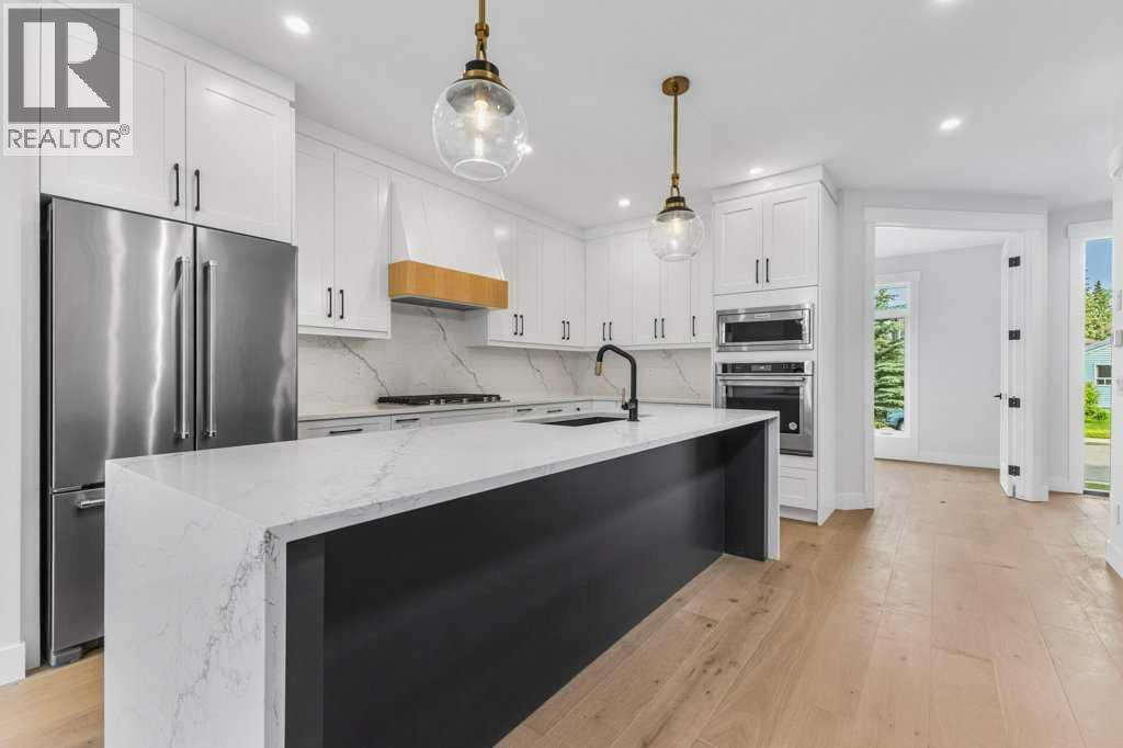 Single Family House for Sale in  th Avenue NW Capitol Hill Calgary 