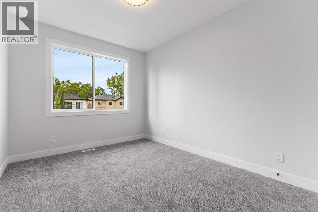 Single Family House for Sale in  th Avenue NW Capitol Hill Calgary 