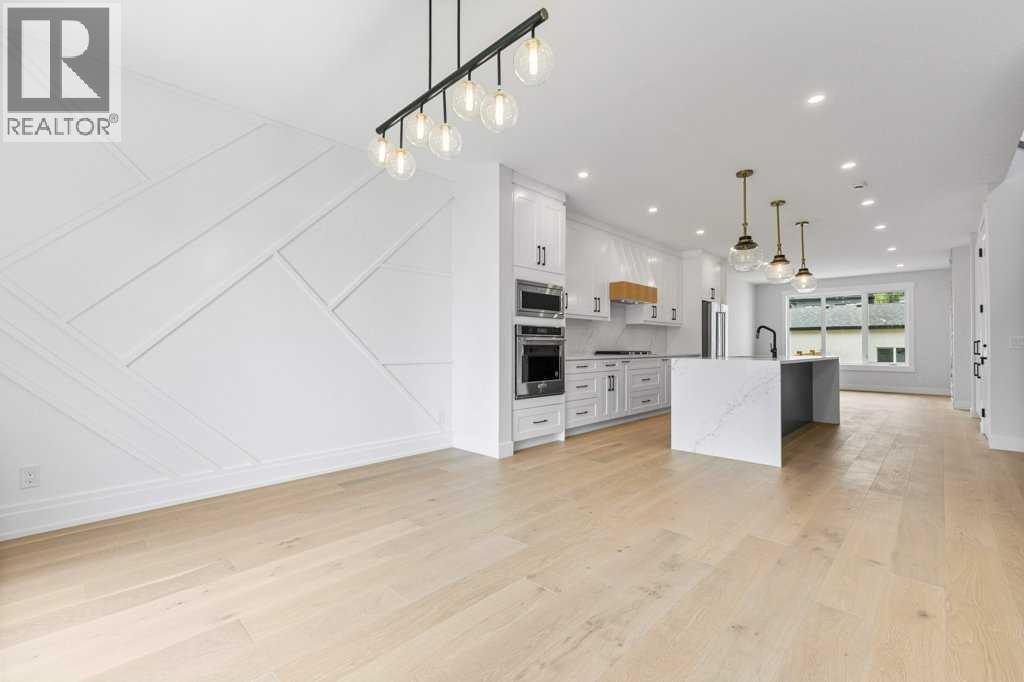 Single Family House for Sale in  th Avenue NW Capitol Hill Calgary 