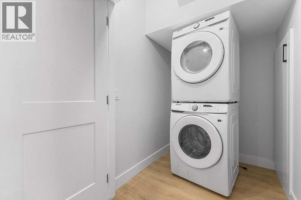 Single Family House for Sale in  th Avenue NW Capitol Hill Calgary 