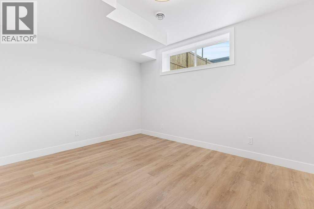 Single Family House for Sale in  th Avenue NW Capitol Hill Calgary 