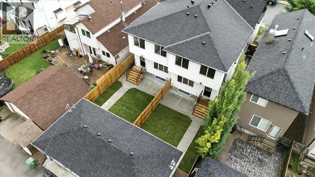 Single Family House for Sale in  th Avenue NW Capitol Hill Calgary 