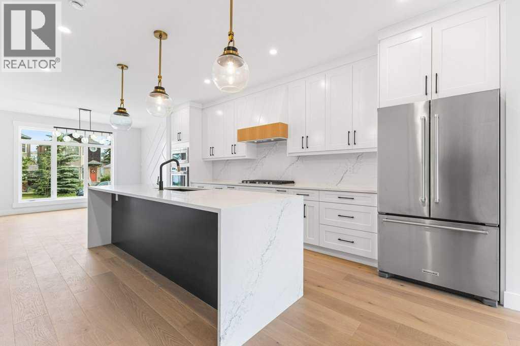 Single Family House for Sale in  th Avenue NW Capitol Hill Calgary 