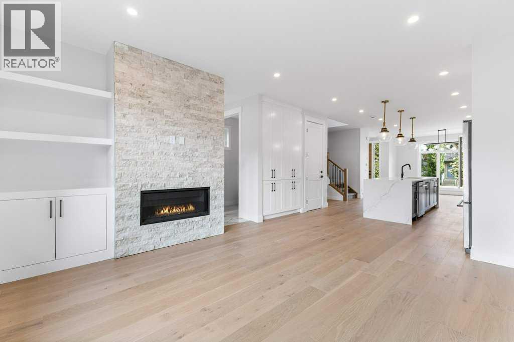 Single Family House for Sale in  th Avenue NW Capitol Hill Calgary 