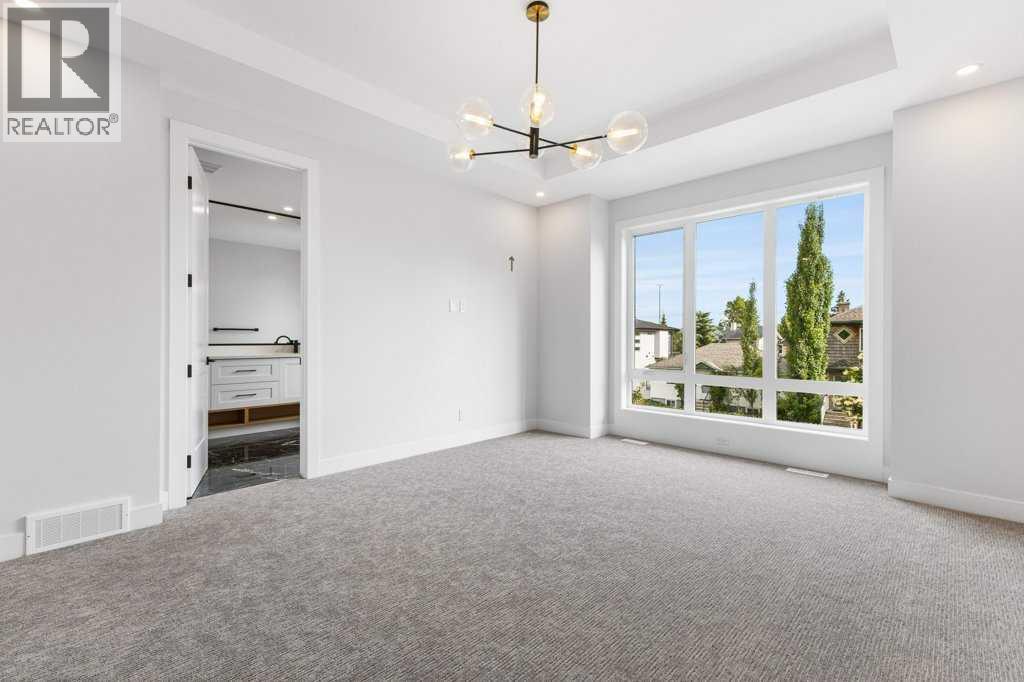 Single Family House for Sale in  th Avenue NW Capitol Hill Calgary 