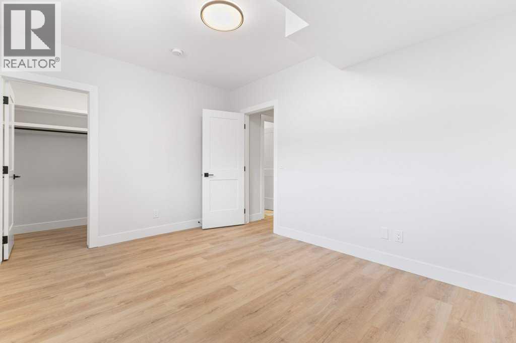 Single Family House for Sale in  th Avenue NW Capitol Hill Calgary 