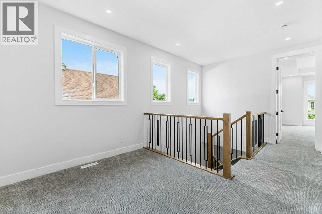 Single Family House for Sale in  th Avenue NW Capitol Hill Calgary 