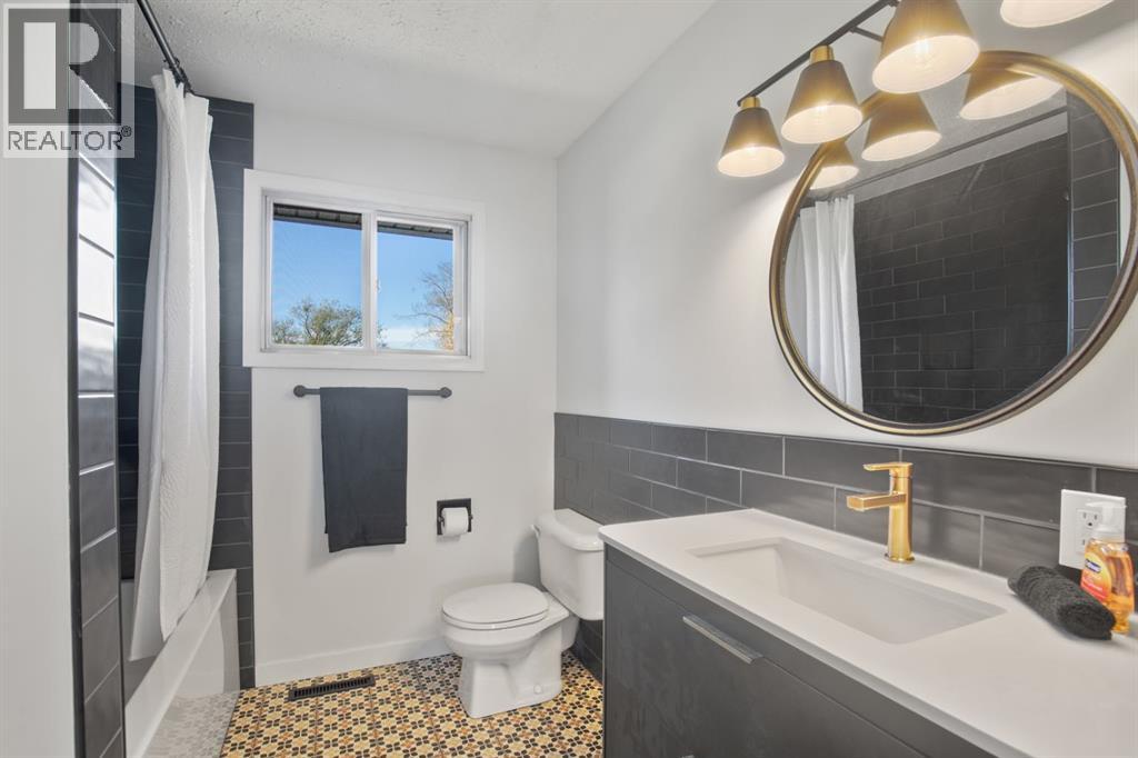 7 Stirling Close, Red Deer