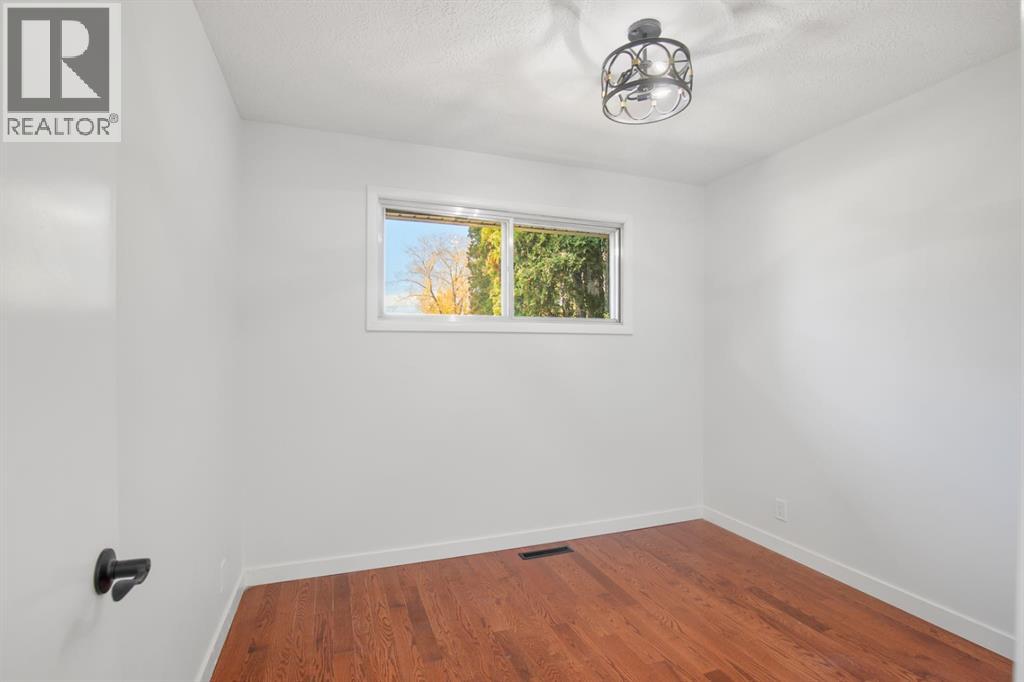7 Stirling Close, Red Deer