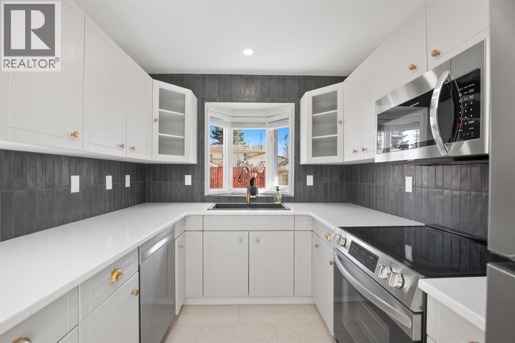 7 Stirling Close, Red Deer