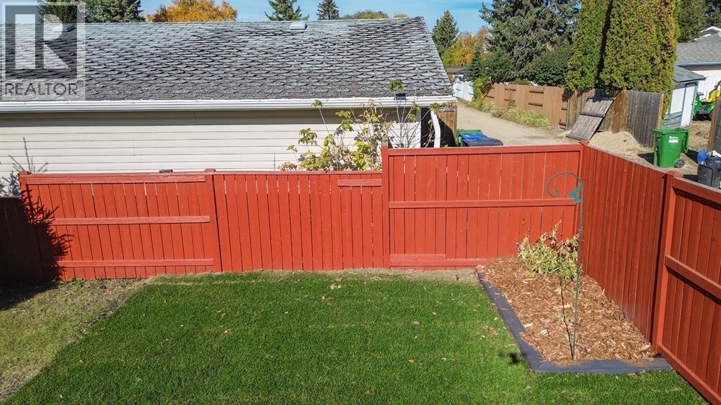 7 Stirling Close, Red Deer