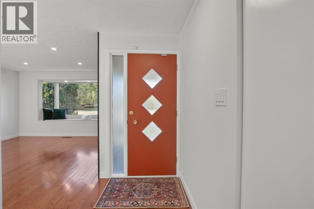 7 Stirling Close, Red Deer