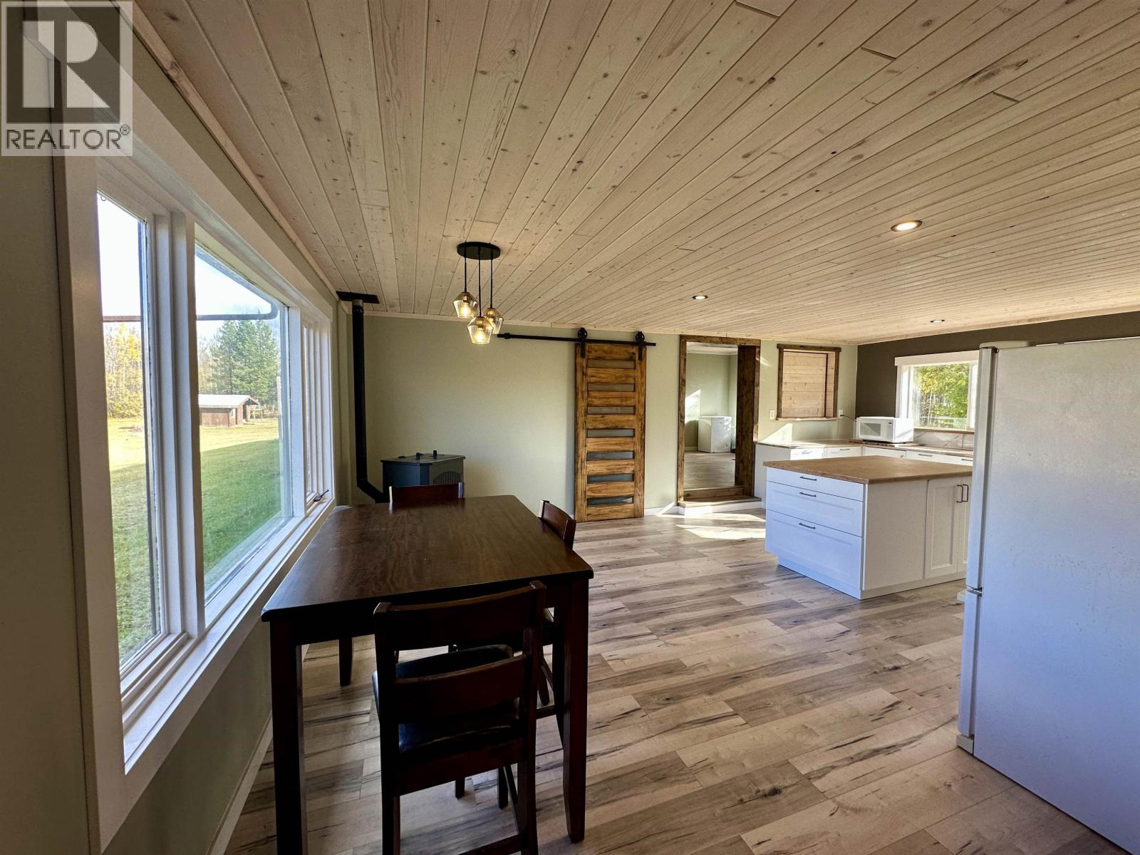 12290 STURGEON POINT ROAD, Vanderhoof