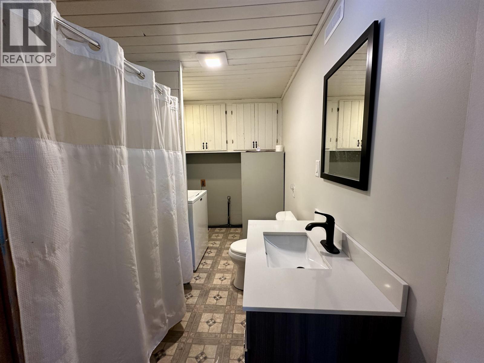 12290 STURGEON POINT ROAD, Vanderhoof