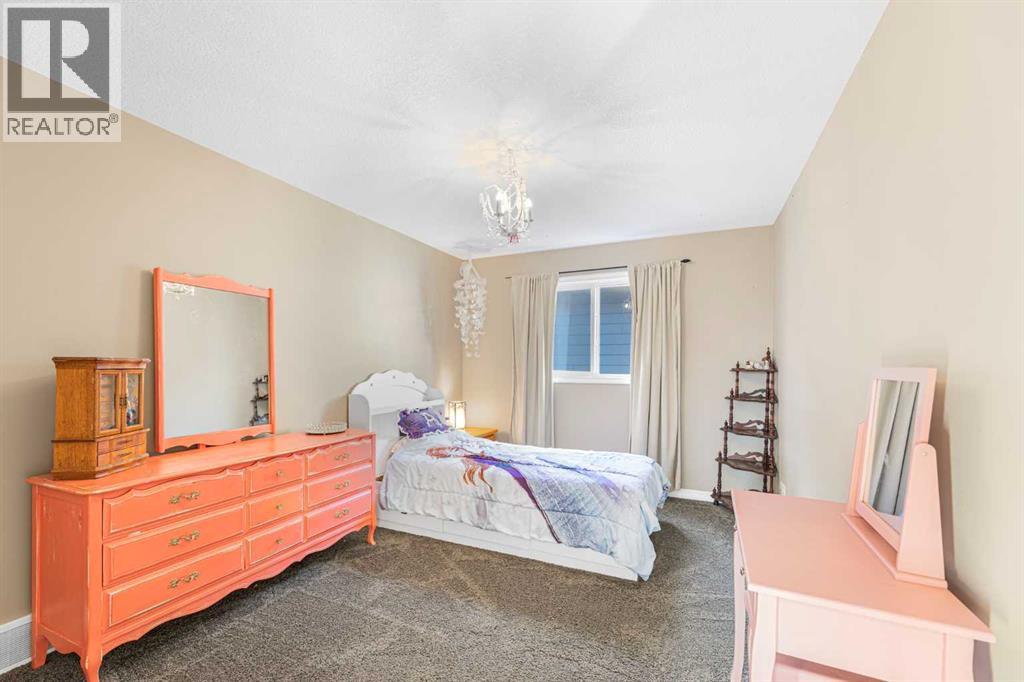 79 Ridge View Close, Cochrane