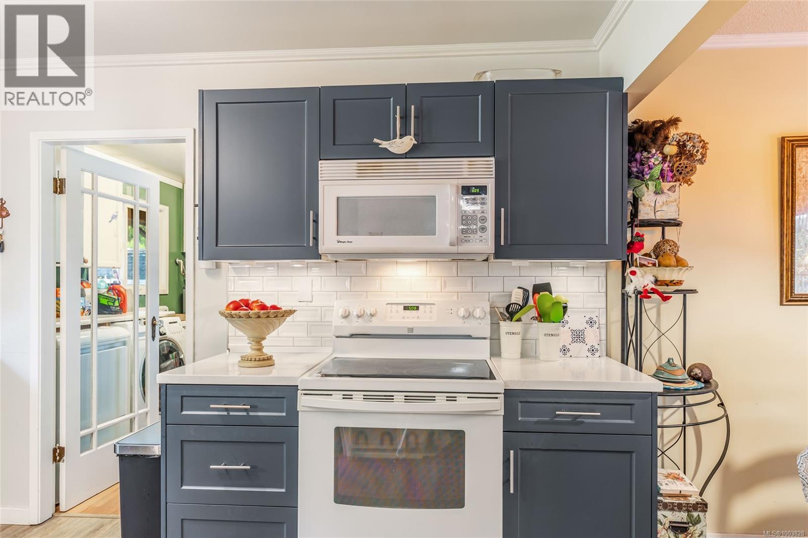 1226 Centre Rd, Qualicum Beach