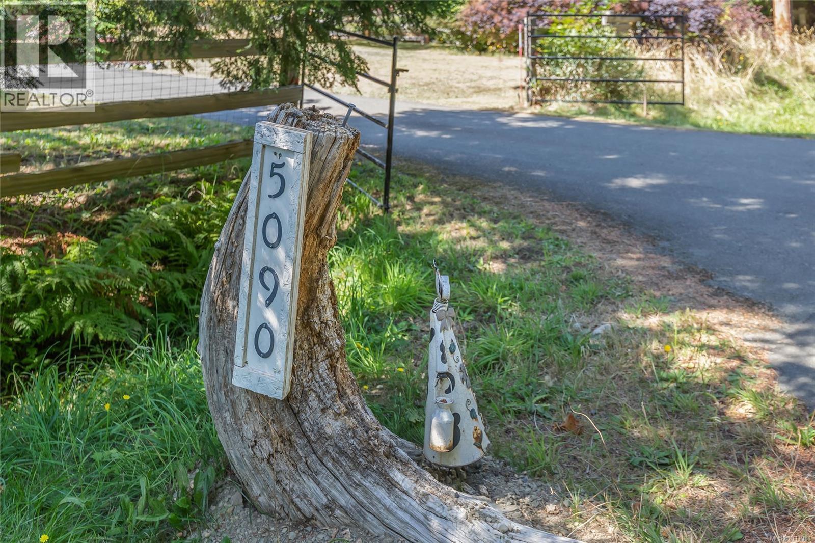 5090 Gainsberg Rd, Bowser